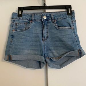 stretchy high waisted Miami cuffed denim shorts